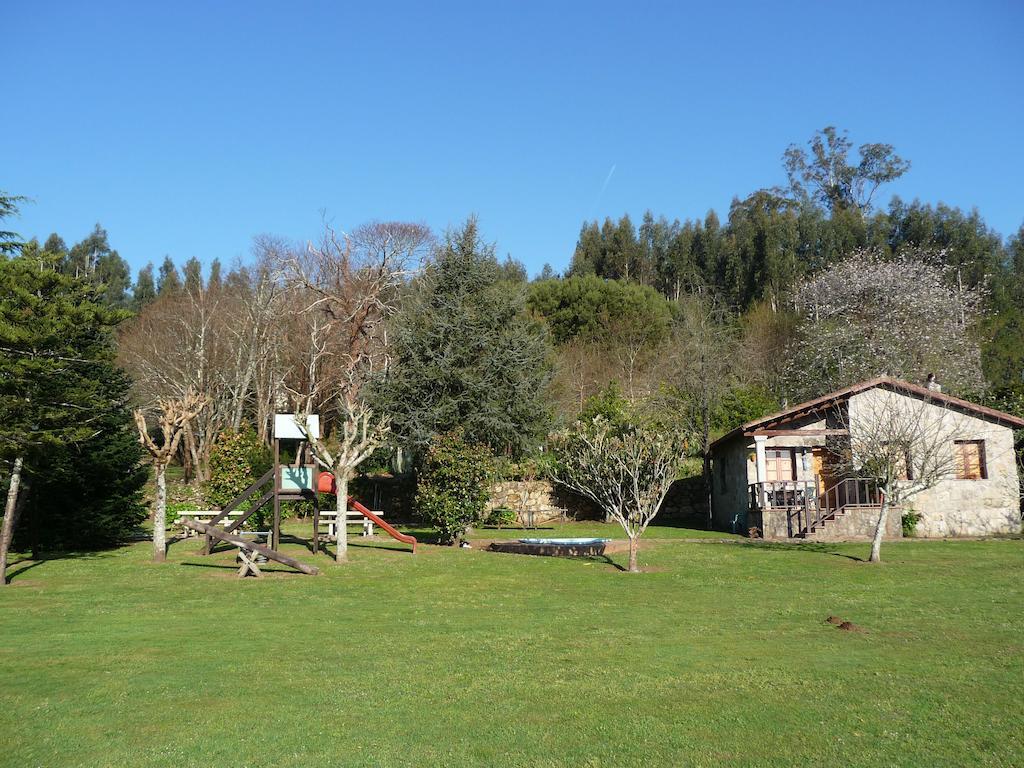 Gasthaus Casa Da Posta De Valmaior Boiro Exterior foto